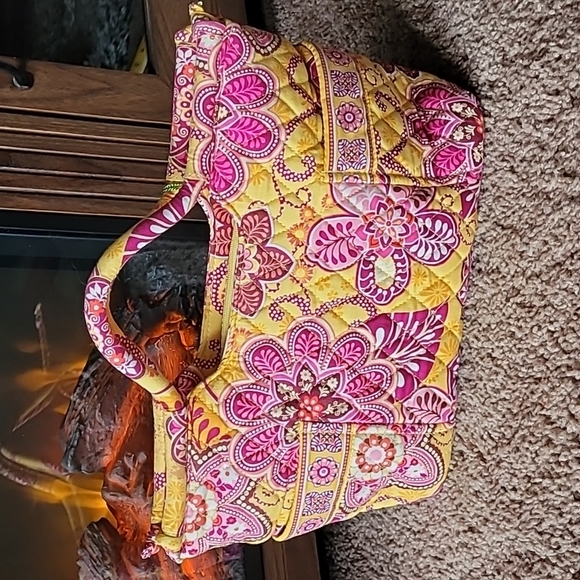 VERA bradley purse nwt Vera bradley purse retired Vera bradley purse retired - Picture 9 of 16